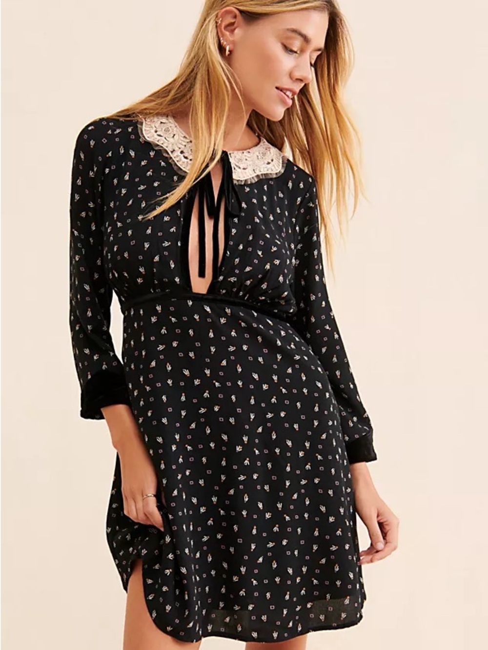 Free People Black Floral Lace Collar Tie-Neck Mini Baby Doll Dress